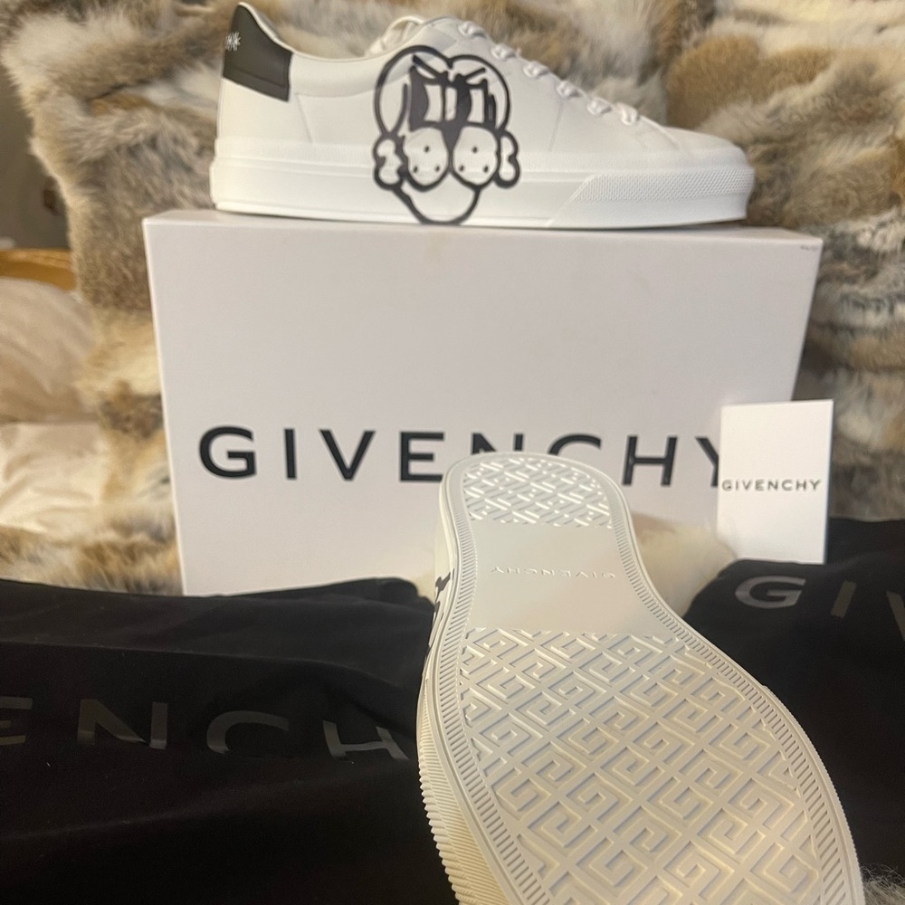 Mens Givenchy sneakers